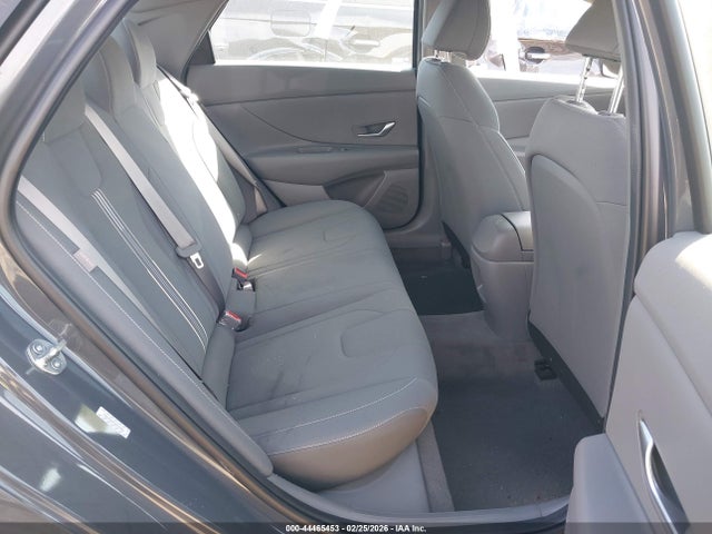 KMHLM4DG1RU697051 Hyundai ELANTRA SEL