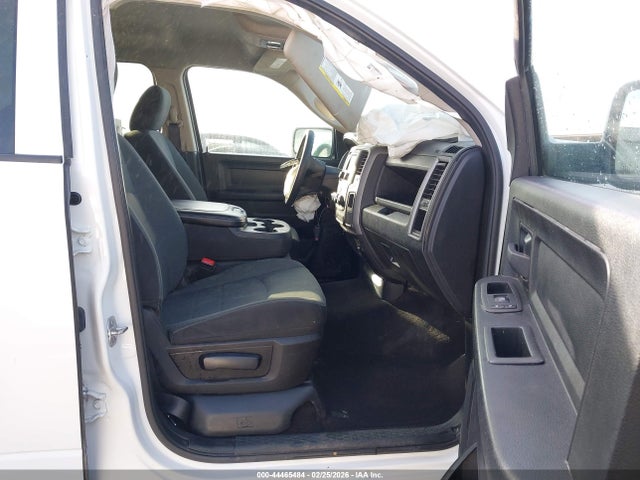 2022 Ram 1500 Classic Tradesman  4x2 6'4 Box მანქანა იყიდება აუქციონზე, vin: 1C6RR6FG4NS170420, აუქციონის ნომერი: 44465484