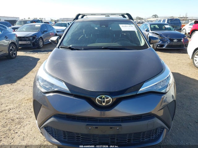 JTNKHMBX0M1096646 Toyota C-HR LE
