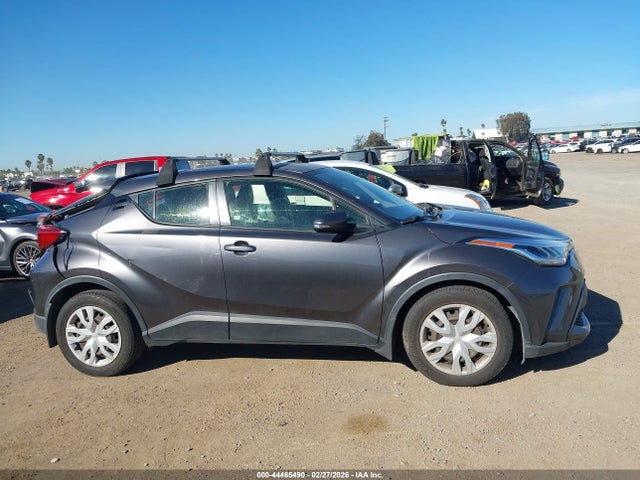 JTNKHMBX0M1096646 Toyota C-HR LE