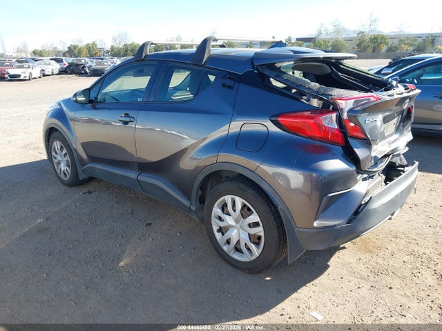JTNKHMBX0M1096646 Toyota C-HR LE