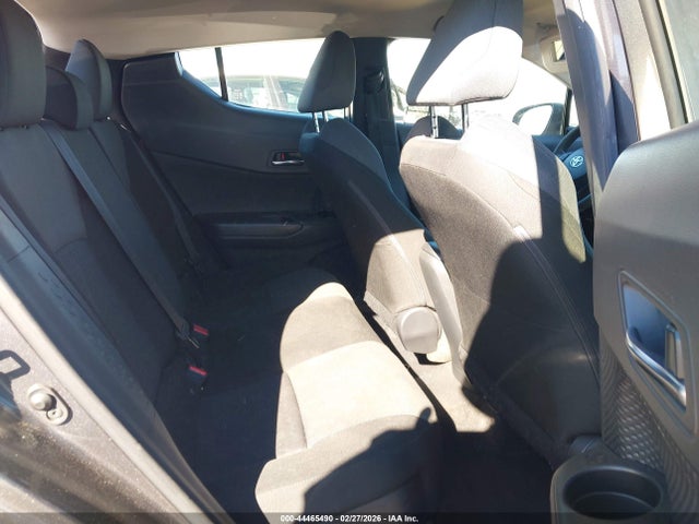 JTNKHMBX0M1096646 Toyota C-HR LE