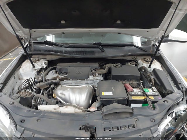 4T1BF1FK2GU197371 Toyota CAMRY SE