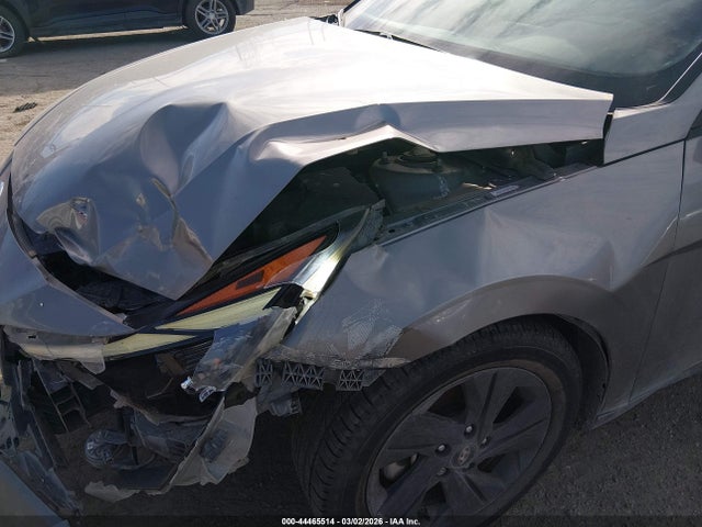 KMHLS4AG8NU307003 Hyundai ELANTRA SEL