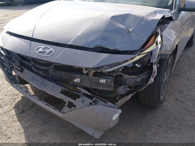 KMHLS4AG8NU307003 Hyundai ELANTRA SEL