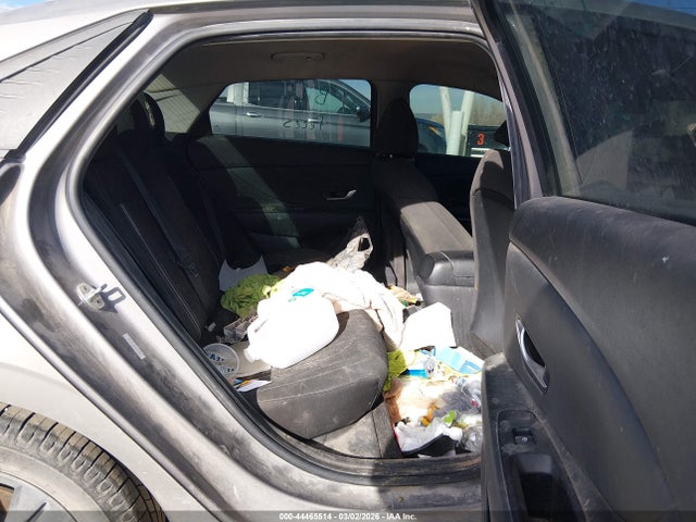 KMHLS4AG8NU307003 Hyundai ELANTRA SEL
