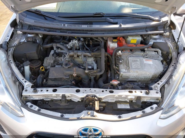 JTDKDTB31G1123221 Toyota Prius C Two