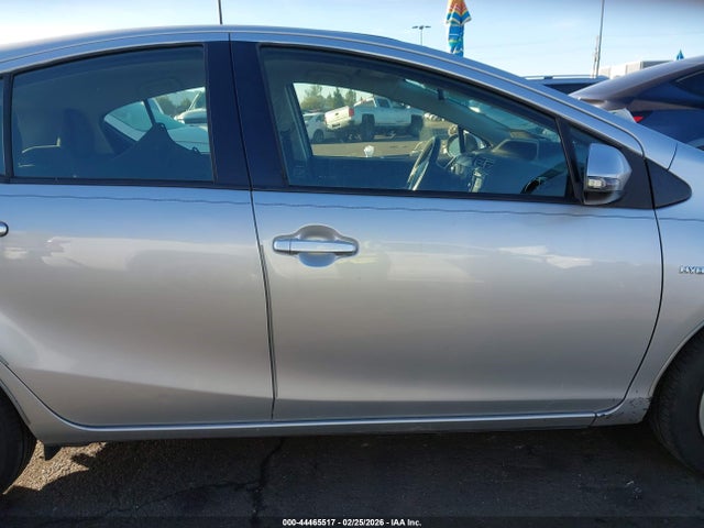 JTDKDTB31G1123221 Toyota Prius C Two
