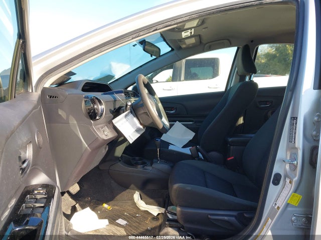 JTDKDTB31G1123221 Toyota Prius C Two