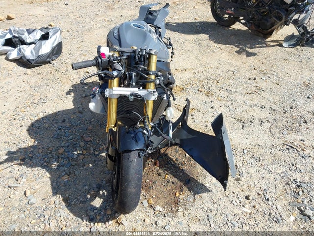 Suzuki GSX-R750 2025 JS1GR7MA4S7101403 Image 5