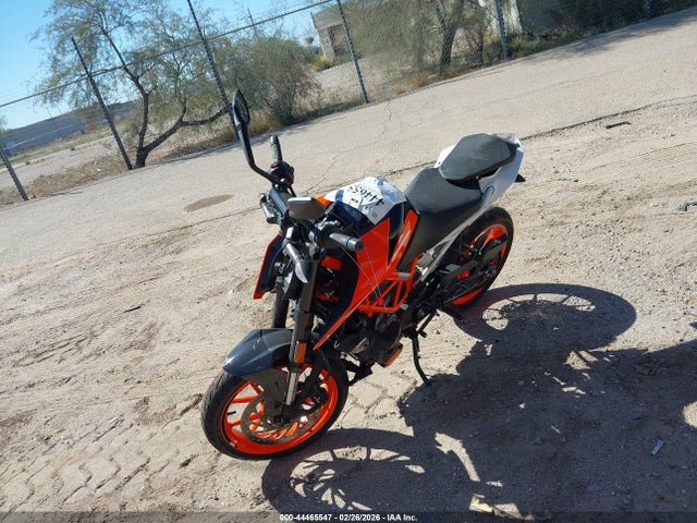 KTM 390 Duke 2020 MD2JPJ403LC267436 Image 2