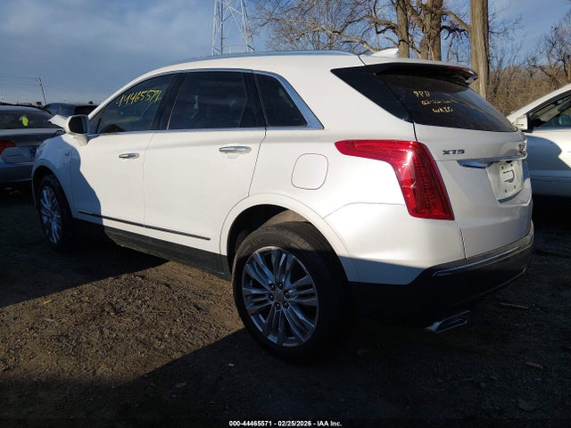 2018 CADILLAC XT5 1GYKNERSXJZ107818 Photo 2