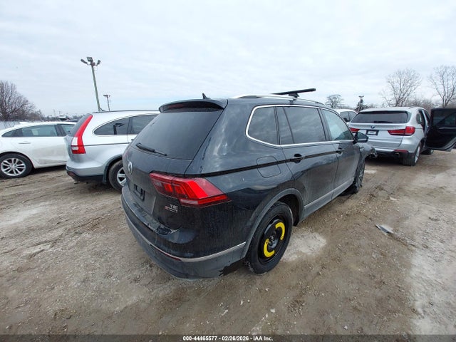 44465577 :رقم المزاد ، 3VV2B7AX3JM102173 vin ، 2018 Volkswagen Tiguan 2.0t Se/2.0t Sel مزاد بيع