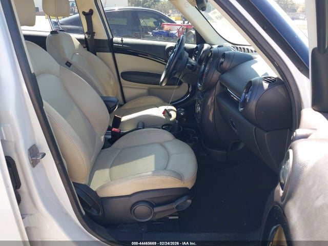 2015 MINI COUNTRYMAN WMWZB3C50FWR46581 Photo 4