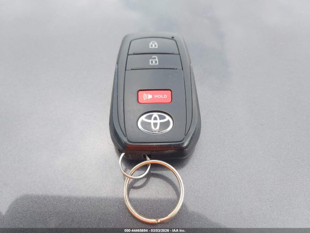 44465694 :رقم المزاد ، 7MUFBABG5RV053572 vin ، 2024 Toyota Corolla Cross Hybrid S مزاد بيع