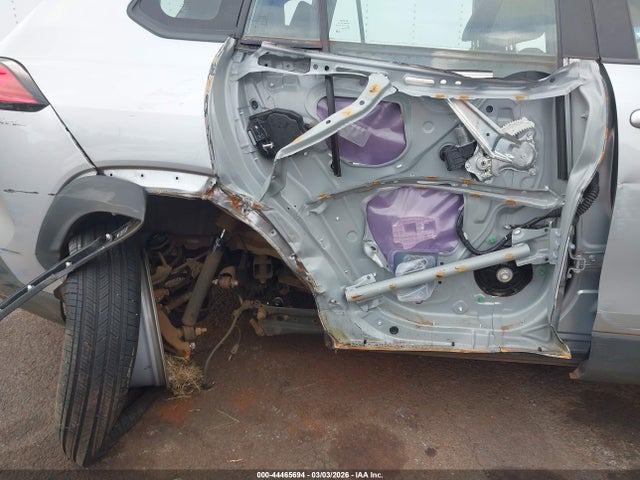 44465694 :رقم المزاد ، 7MUFBABG5RV053572 vin ، 2024 Toyota Corolla Cross Hybrid S مزاد بيع