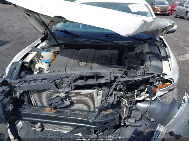 44465705 :رقم المزاد ، 1VWAP7A37EC023618 vin ، 2014 Volkswagen Passat 2.5l S مزاد بيع