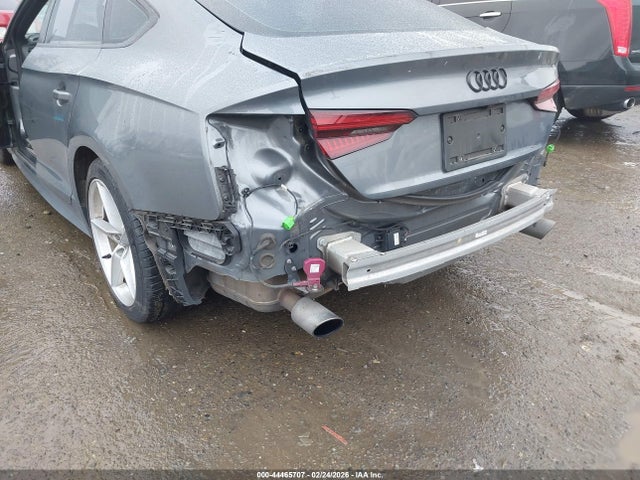 WAUENCF53JA106821 Audi A5 2.0t Premium