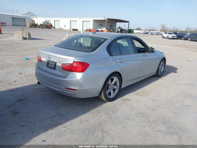 44465710 :رقم المزاد ، WBA3B1G55FNT63417 vin ، 2015 Bmw 320i مزاد بيع