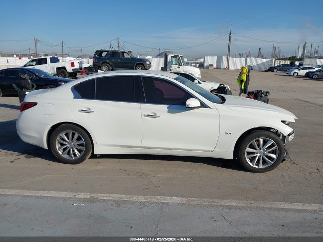 JN1CV7APXJM400065 Infiniti Q50 2.0t Pure