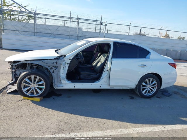 JN1CV7APXJM400065 Infiniti Q50 2.0t Pure
