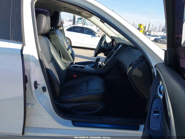 JN1CV7APXJM400065 Infiniti Q50 2.0t Pure