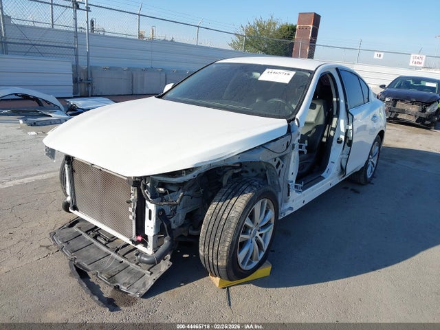 JN1CV7APXJM400065 Infiniti Q50 2.0t Pure