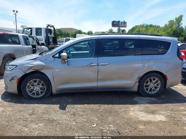 44465736 :رقم المزاد ، 2C4RC1FG9MR511632 vin ، 2021 Chrysler Pacifica Touring مزاد بيع