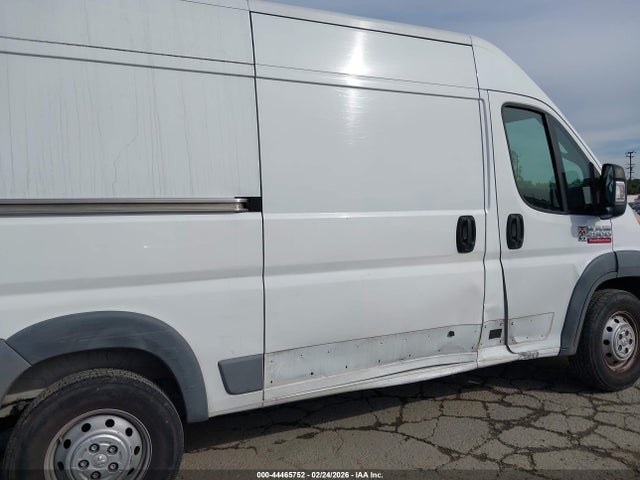 3C6TRVCG6JE143639 RAM Promaster 2500 High Roof 136 Wb