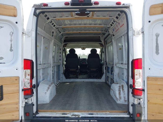 3C6TRVCG6JE143639 RAM Promaster 2500 High Roof 136 Wb