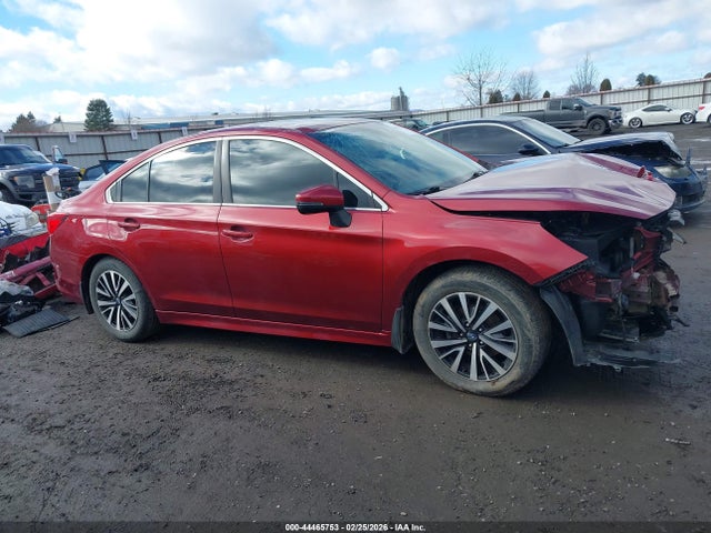 4S3BNAF61J3023038 Subaru Legacy 2.5i Premium