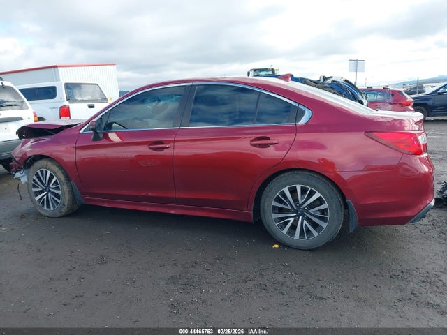 4S3BNAF61J3023038 Subaru Legacy 2.5i Premium
