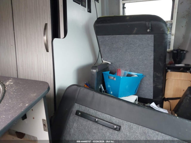 Продажа на аукционе авто 2019 Mercedes-benz Sprinter 2500 Standard Roof V6, vin: WD4FF0CD8KT009530, номер лота: 44465787
