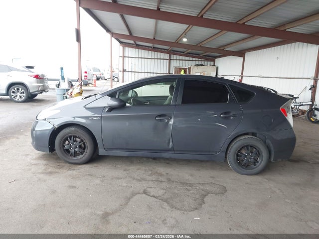 Toyota Prius Two 2015 JTDKN3DU0F0450247 Image 15