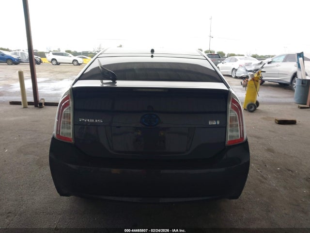 Toyota Prius Two 2015 JTDKN3DU0F0450247 Image 17
