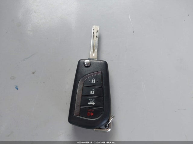 4T1G11AKXMU421574 Toyota CAMRY SE