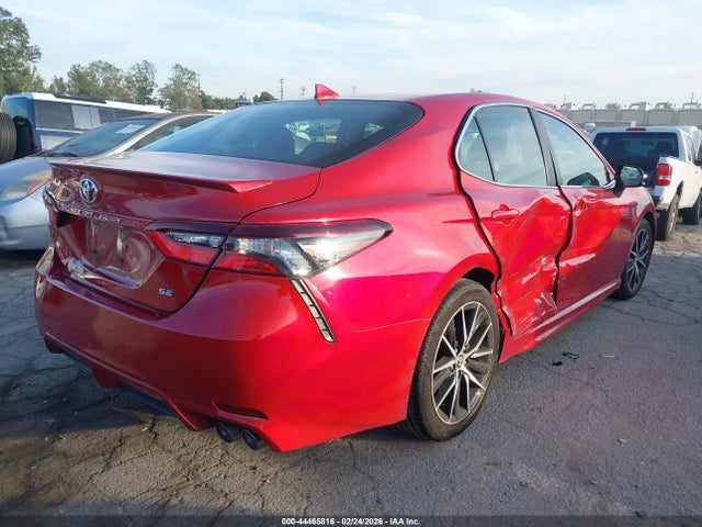 4T1G11AKXMU421574 Toyota CAMRY SE