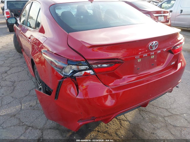 4T1G11AKXMU421574 Toyota CAMRY SE
