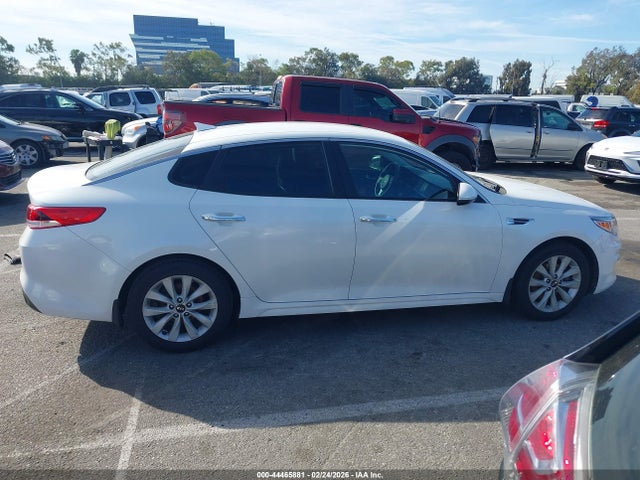 5XXGT4L32JG263321 KIA Optima Lx