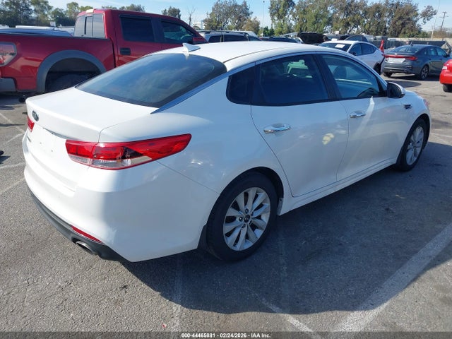 5XXGT4L32JG263321 KIA Optima Lx