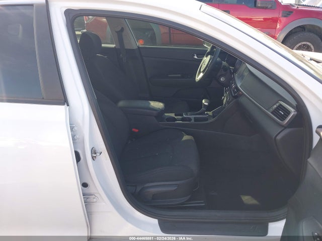 5XXGT4L32JG263321 KIA Optima Lx