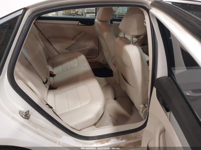 2012 Volkswagen Passat 2.5l Se მანქანა იყიდება აუქციონზე, vin: 1VWBH7A33CC050667, აუქციონის ნომერი: 44465883