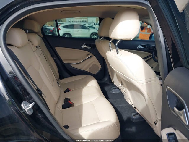 44465912 :رقم المزاد ، WDCTG4EB7HJ292403 vin ، 2017 Mercedes-benz Gla 250 مزاد بيع