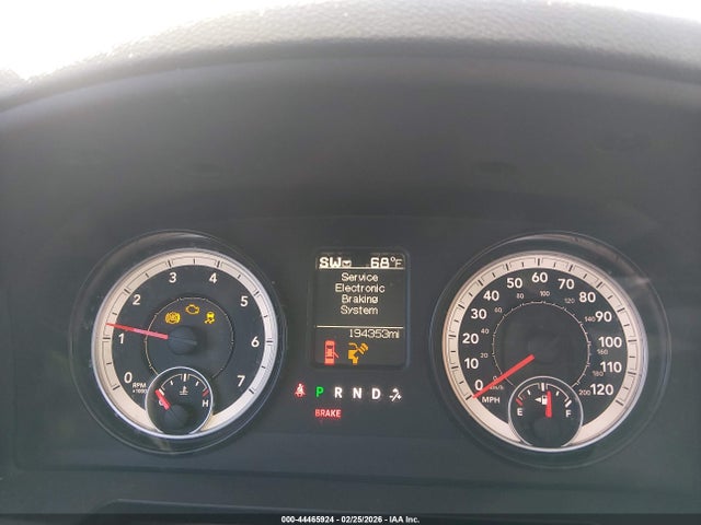 44465924 :رقم المزاد ، 1C6RR6GT9FS691811 vin ، 2015 Ram 1500 Big Horn مزاد بيع