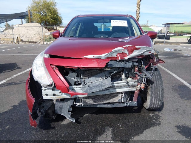 3N1CN7AP5JL819595 Nissan Versa 1.6 Sv