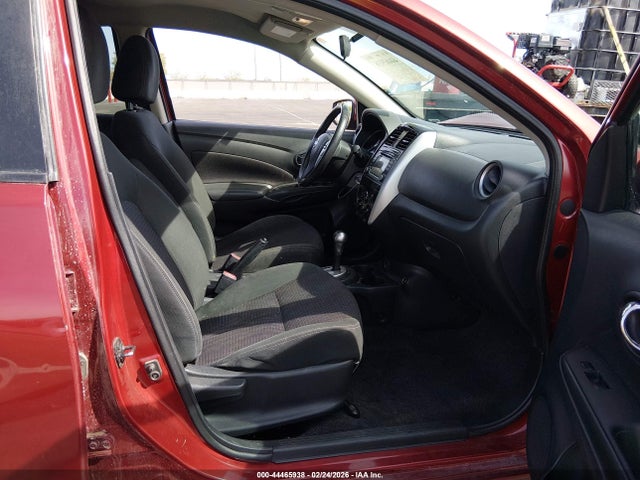 3N1CN7AP5JL819595 Nissan Versa 1.6 Sv