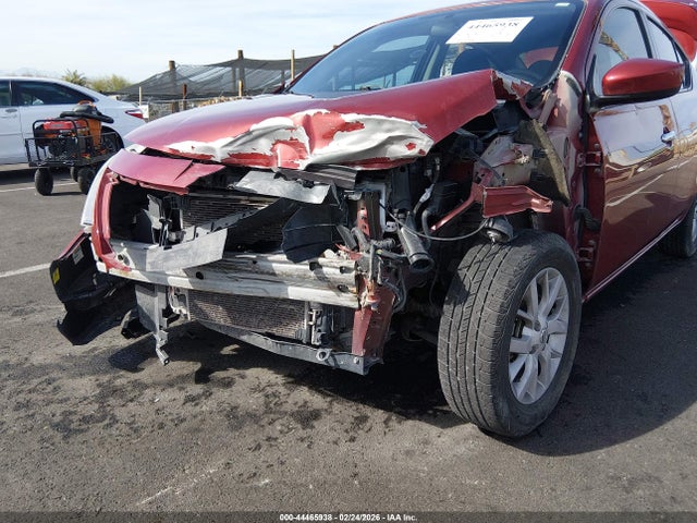 3N1CN7AP5JL819595 Nissan Versa 1.6 Sv