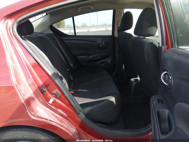 3N1CN7AP5JL819595 Nissan Versa 1.6 Sv