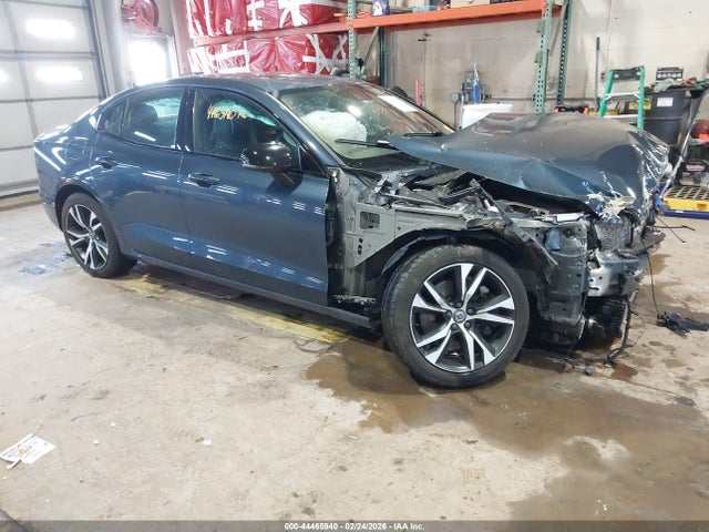 2019 VOLVO S60 7JRA22TM4KG017162