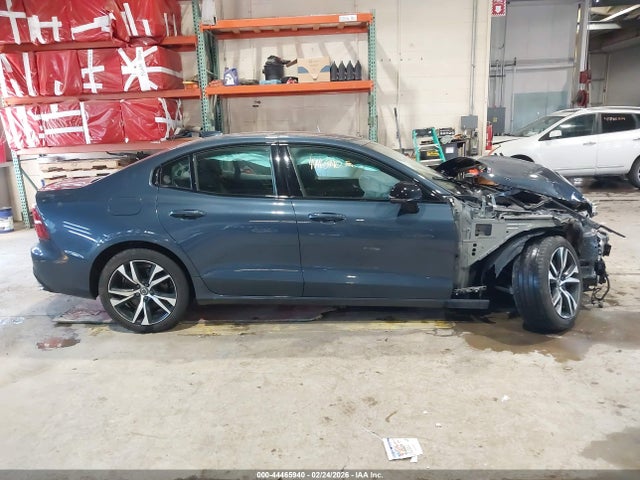 7JRA22TM4KG017162 Volvo S60 T6 R-design